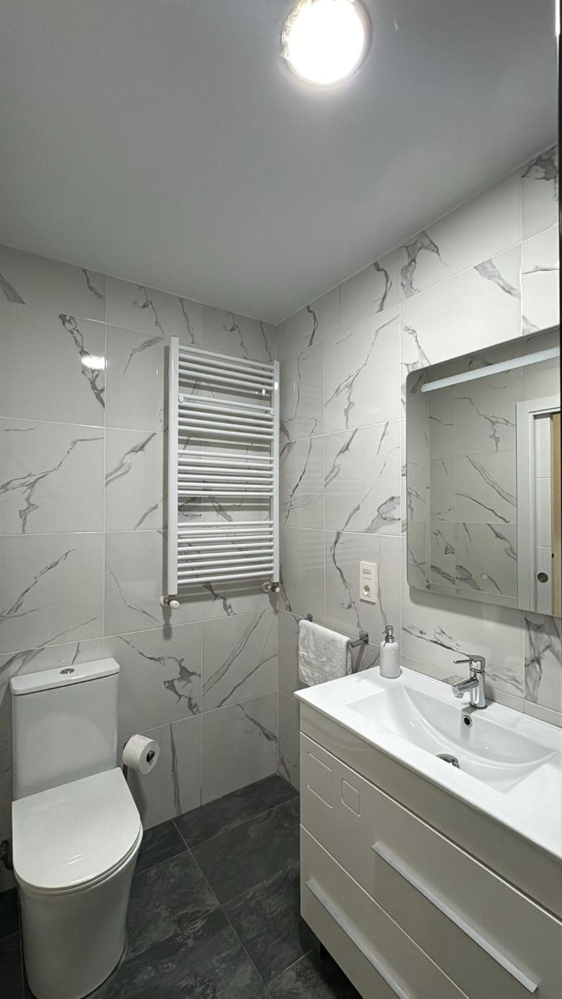 Piso Nuevo A 10 Minutos De San Sebastian Apartment Lasarte Oria ภายนอก รูปภาพ