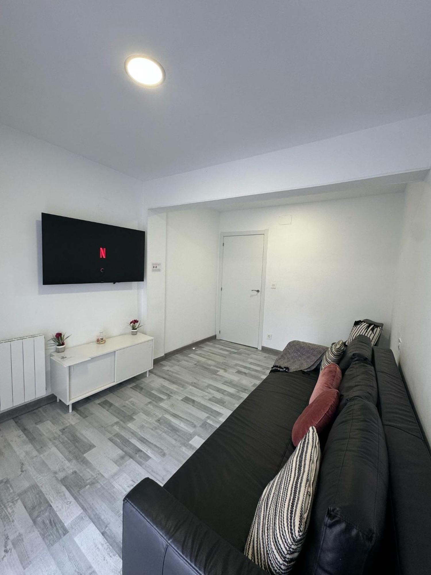 Piso Nuevo A 10 Minutos De San Sebastian Apartment Lasarte Oria ภายนอก รูปภาพ